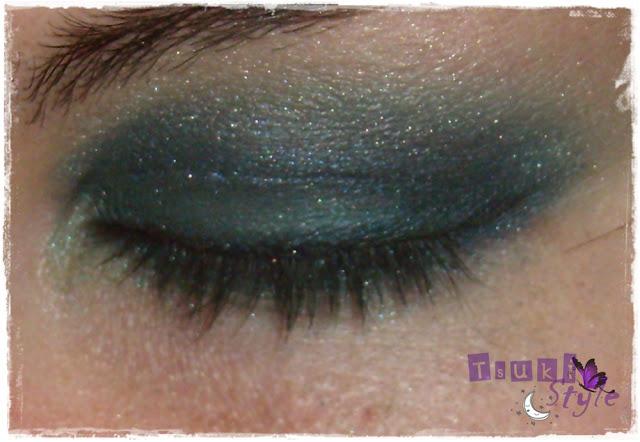#Reto: 12 meses, 12 sombras + Look# 190 Petrol Keeps Me Running - Catrice #Reto: 12 meses, 12 sombras + Look# 190 Petrol Keeps Me Running - Catrice