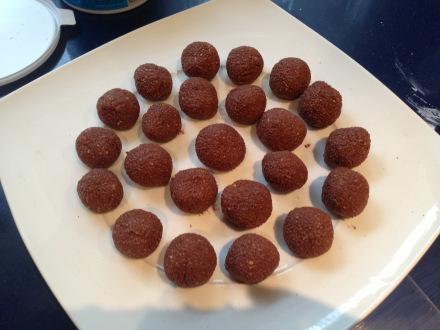 Bombones o trufas LIGHT (también variación para versión no light) 20130224-171446.jpg