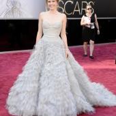 amy-adams-oscar-de-la-renta-alfombra-roja-oscars-2013