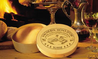 VACHERIN DE CHOCOLATE Y FRESAS VACHERIN DE CHOCOLATE Y FRESAS