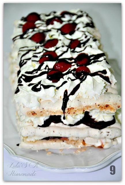 VACHERIN DE CHOCOLATE Y FRESAS VACHERIN DE CHOCOLATE Y FRESAS
