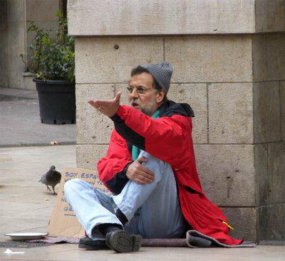 La ‘Marca España’ que fuera no conocen: 1 de cada 4 sin techo tiene estudios universitarios mendigo