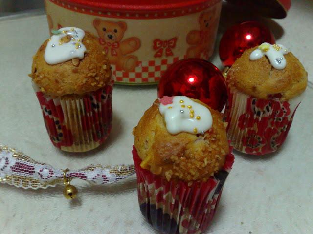 panettoncini ...mini mini en capsulas de muffins!! navidad dulce navidad!!