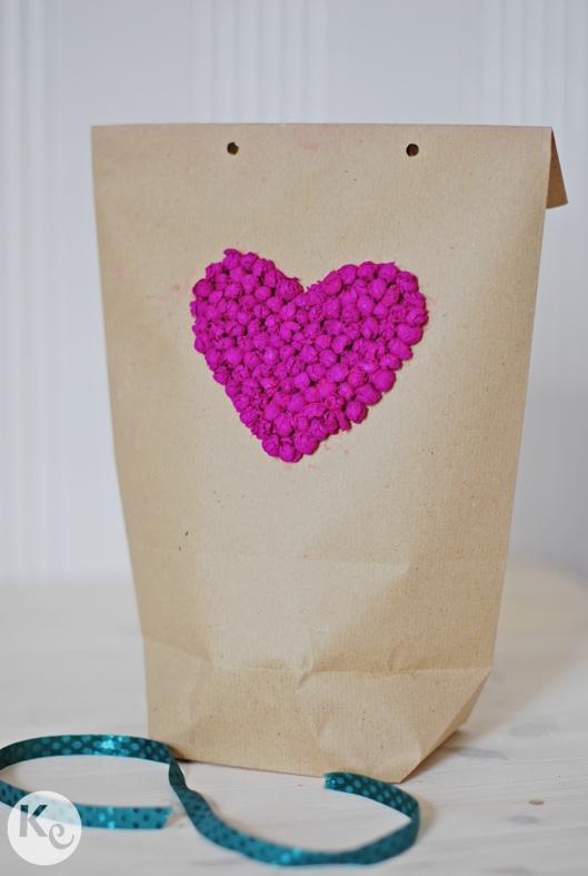DIY. 3D heart paper bag