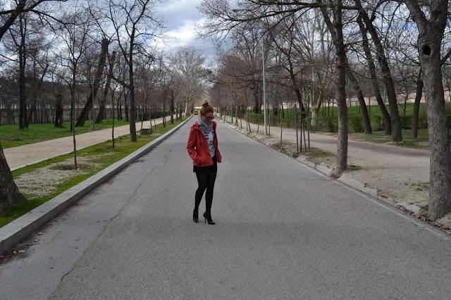 HAPPY TUESDAYBuenos días!!! Hoy os enseño un look de esos... HAPPY TUESDAYBuenos días!!! Hoy os enseño un look de esos...