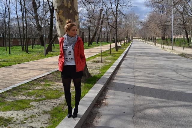 HAPPY TUESDAYBuenos días!!! Hoy os enseño un look de esos... HAPPY TUESDAYBuenos días!!! Hoy os enseño un look de esos...