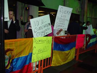 Y la OEA no hace nada para frenar estas dictaduras... (debate sobre qué es democracia) Y la OEA no hace nada para frenar estas dictaduras... (debate sobre qué es democracia)