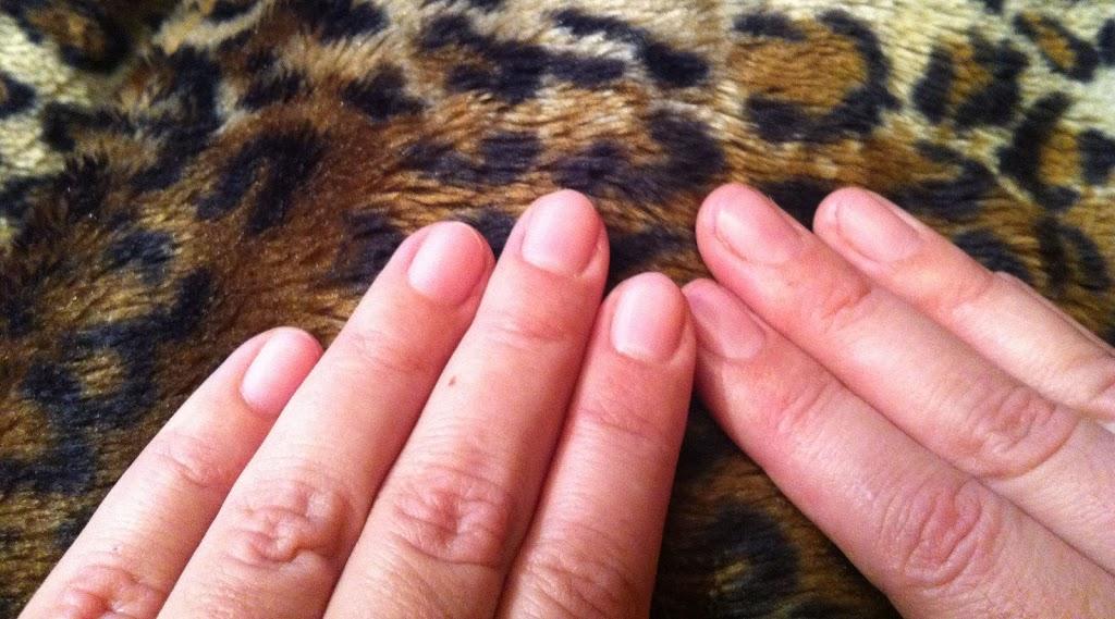 Mis uñitas antes de Probando el kit para embellecer las uñas de Premier.