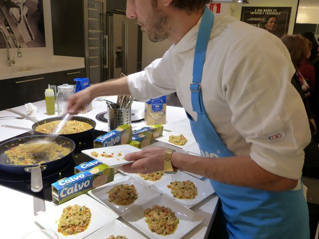 ¡Ellas lo saben! ¿Quieres regalar un tratamiento a tu madre como yo a la mía gracias a CALVO? ¡Mira que bien lo pasamos! ¡Ellas lo saben! ¿Quieres regalar un tratamiento a tu madre como yo a la mía gracias a CALVO? ¡Mira que bien lo pasamos!