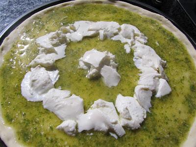 Pizza al pesto