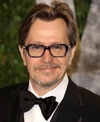 Gary Oldman, en Dawn of the Planet of the Apes gary oldman