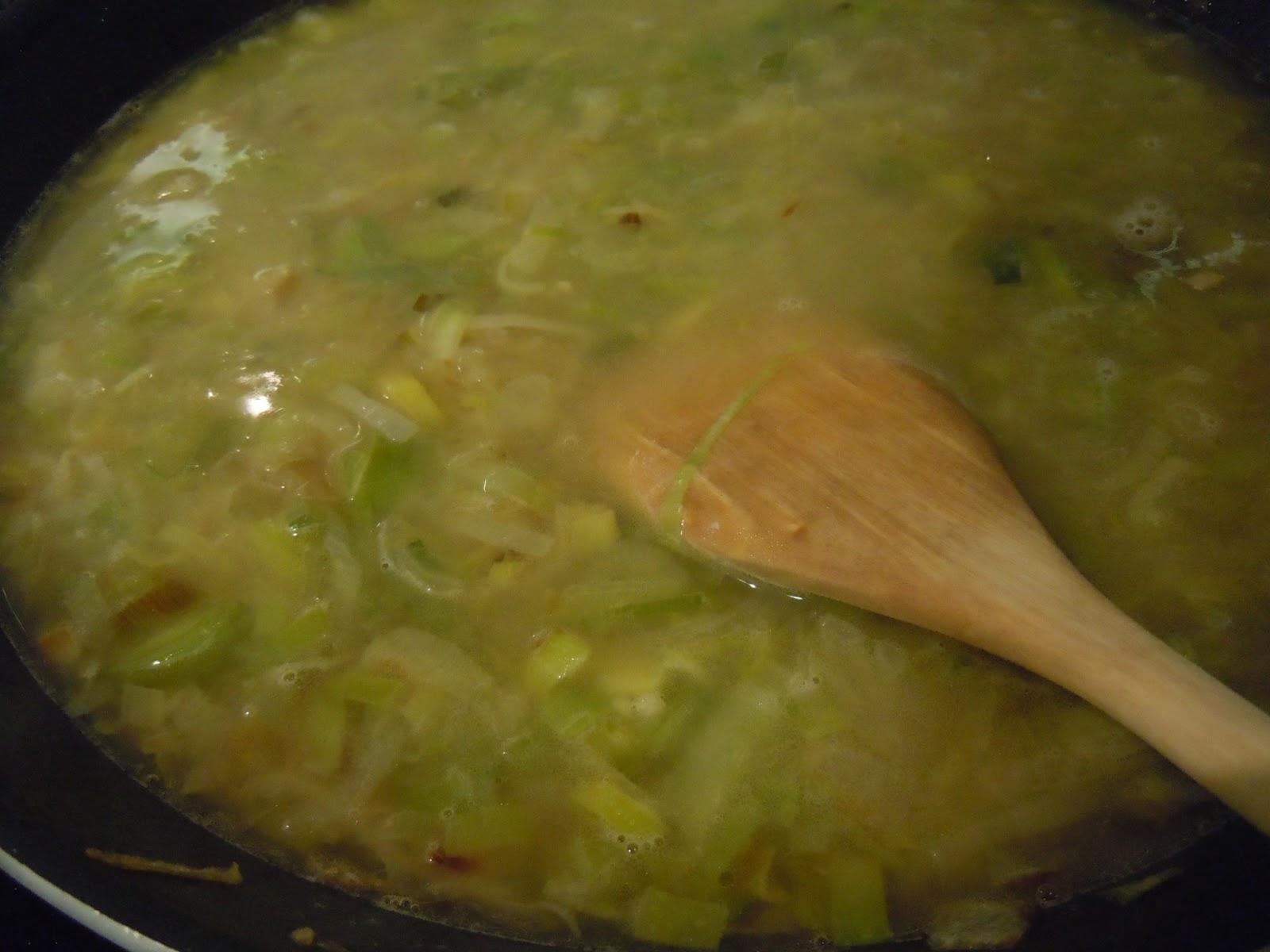 Rotí de cerdo con salsa de puerros,cebolla y miel Rotí de cerdo con salsa de puerros,cebolla y miel