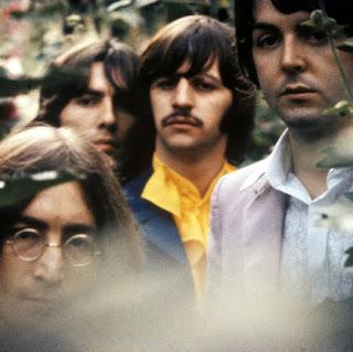 The Beatles - She's leaving home (1967)