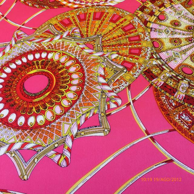 Fibras naturales, la seda - Natural fibers, silk Fibras naturales, la seda - Natural fibers, silk