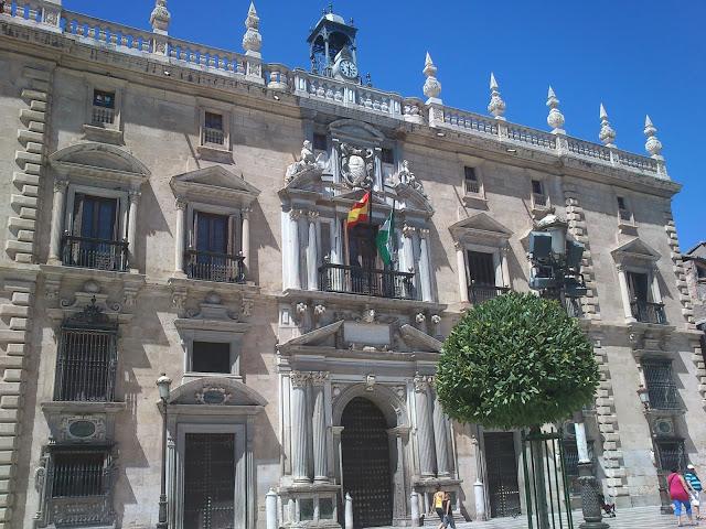 Paseando por Granada 2/3. Subida y recorrido por la Alhambra. Paseando por Granada 2/3. Subida y recorrido por la Alhambra.