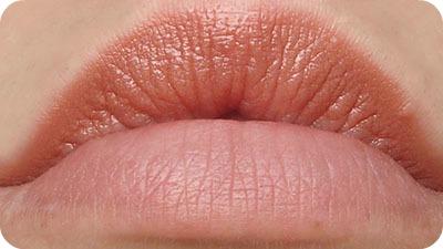 Lanzamiento: Jumbos para labios de Avon
