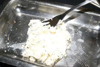 Pintxo de Queso Kiri, Salmon ahumado y Pimientos del padron Pintxo de Queso Kiri, Salmon ahumado y Pimientos del padron