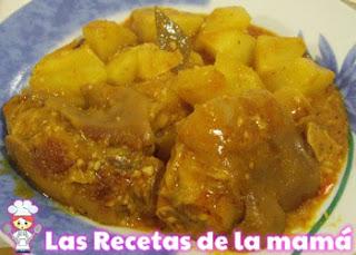 Receta de Manitas de cerdo en salsa con patatas Receta de Manitas de cerdo en salsa con patatas