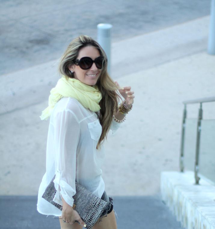 Mónica Sors blog shorts Cancún (1) SNAKE TOUCH…