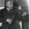 Albert Einstein violin 100x100 Fotos poco conocidas de Einstein
