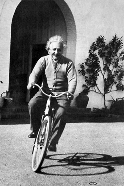 einstein by bike Fotos poco conocidas de Einstein