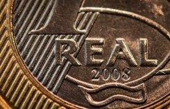 Brasil se dispone a dejar tasa de interés en mínimo histórico de 7,25% Imagen de 1 real de Brasil el 3 de mayo de 2012.