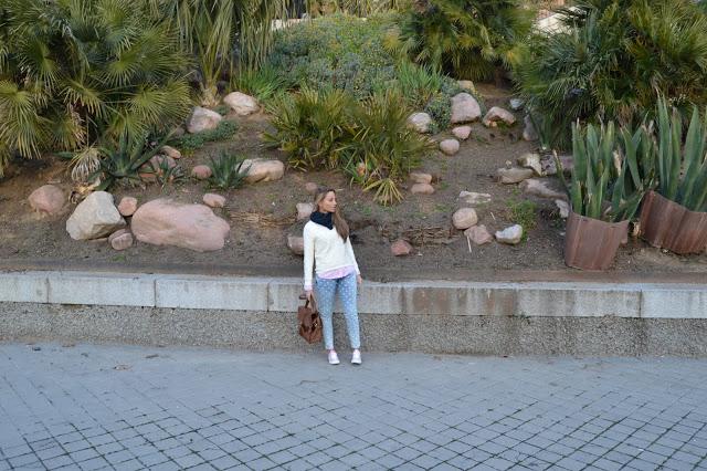 IN DOTS Feliz jueves!!!! Hoy os traigo un look con uno de... IN DOTS Feliz jueves!!!! Hoy os traigo un look con uno de...