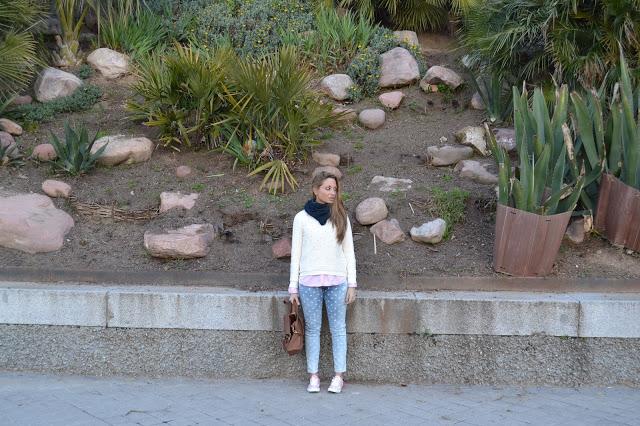 IN DOTS Feliz jueves!!!! Hoy os traigo un look con uno de... IN DOTS Feliz jueves!!!! Hoy os traigo un look con uno de...