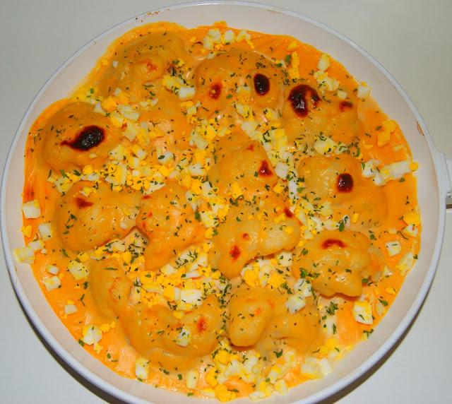 Coliflor con bechamel y huevo duro Coliflor con bechamel y huevo duro
