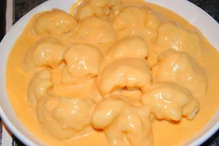 Coliflor con bechamel y huevo duro Coliflor con bechamel y huevo duro