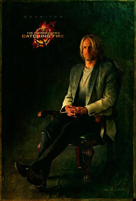 Nuevos y horteras pósters de ‘Los Juegos del Hambre: En Llamas’ haymitch