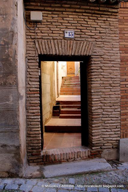 Urna de variadas razas Urna de variadas razas