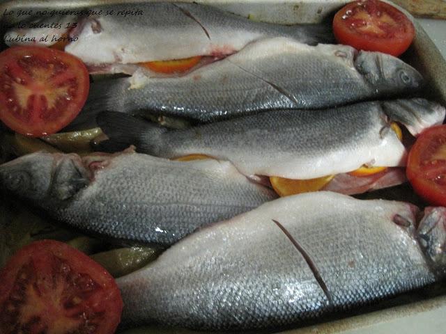 Lubinas al horno rellenas de mandarinas Lubinas al horno rellenas de mandarinas