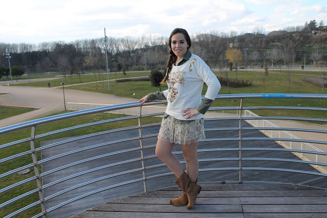 Green and camel Green and camel