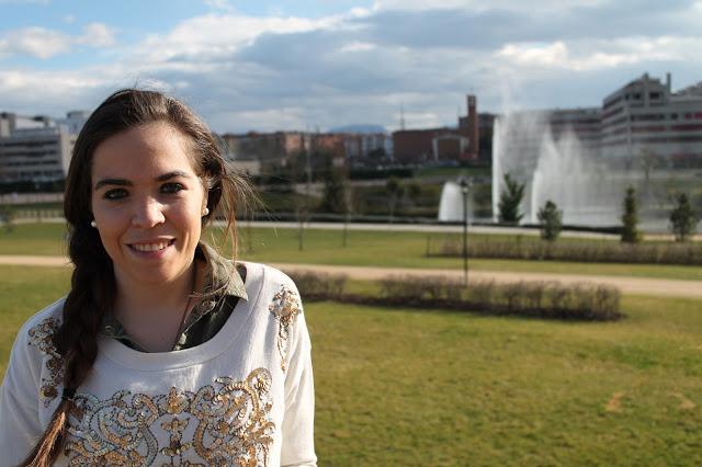 Green and camel Green and camel