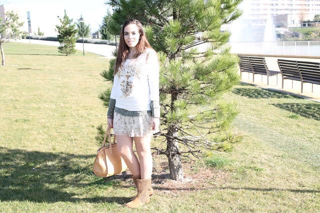 Green and camel Green and camel