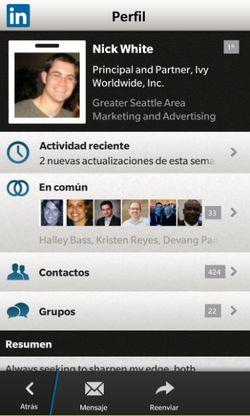 LinledIn lanza actualización de su aplicación móvil para #Blackberry10 linkedin-bb10-perfil