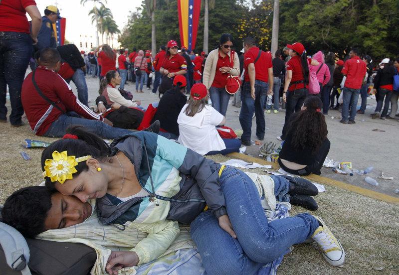 Fabulosas imágenes que legitiman a un Chávez del pueblo