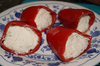 Pintxo de Pimientos Rellenos de Merluza Pintxo de Pimientos Rellenos de Merluza