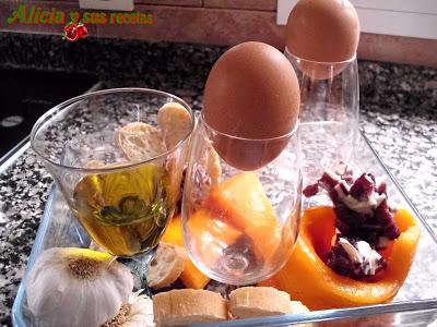 SOPA DE AJO CON CALABAZA Y JAMÓN IBÉRICO SOPA DE AJO CON CALABAZA Y JAMÓN IBÉRICO