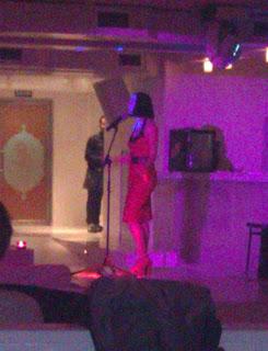 UNA NOCHE EN LAYDOWN UNA NOCHE EN LAYDOWN