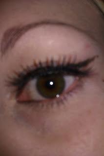 LOOK DE OJOS RÁPIDO CON PESTAÑAS POSTIZAS LOOK DE OJOS RÁPIDO CON PESTAÑAS POSTIZAS