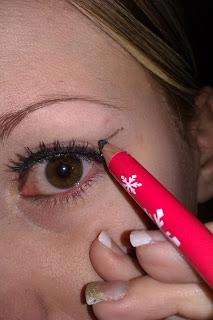 LOOK DE OJOS RÁPIDO CON PESTAÑAS POSTIZAS LOOK DE OJOS RÁPIDO CON PESTAÑAS POSTIZAS