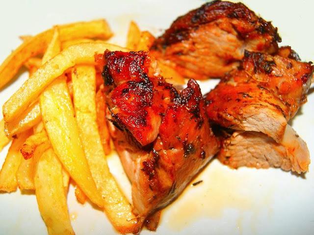 Contramuslo de Pavo Asado con patatas Contramuslo de Pavo Asado con patatas