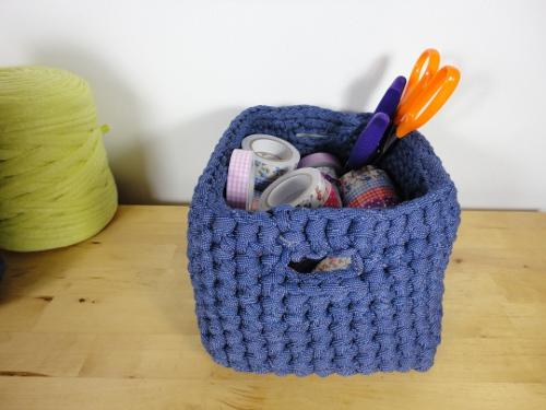 Caja rectangular de trapillo hecha con ganchillo XL DIY tutorial caja organizador de trapillo crochet