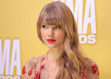 Cartas de admiradores escritas a Taylor Swift aparecen en un basurero Cartas de admiradores escritas a Taylor Swift aparecen en un basurero