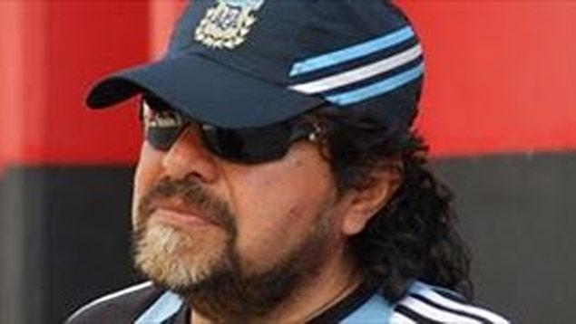 Maradona reconoció otro hijo después de 26 días de nacido