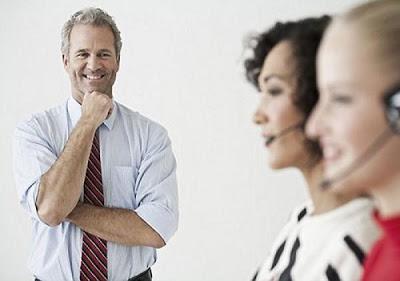 La presión sonriente de los nuevos jefes La presión sonriente de los nuevos jefes