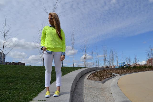 THE NEON TOUCHBuenos días!!! Os enseño el look que elegí ... THE NEON TOUCHBuenos días!!! Os enseño el look que elegí ...