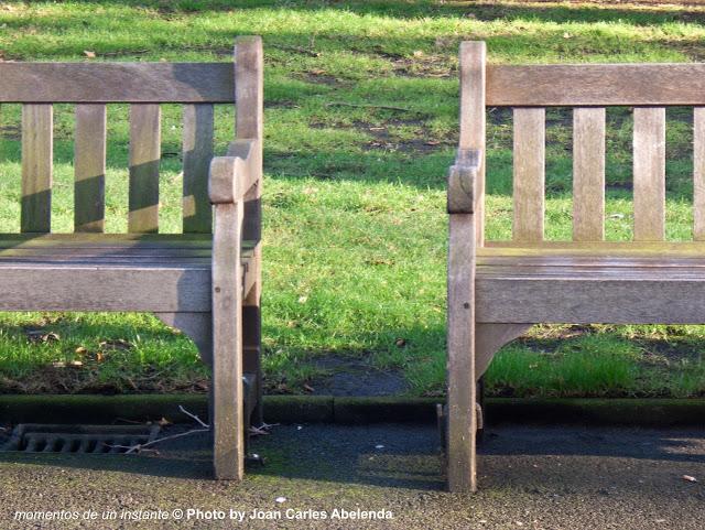 LONDON-The bench LONDON-The bench